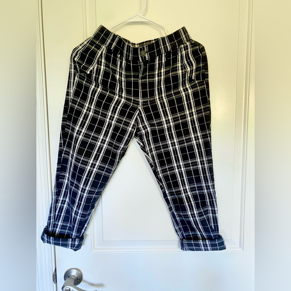 Hollister Black and White Plaid Pants